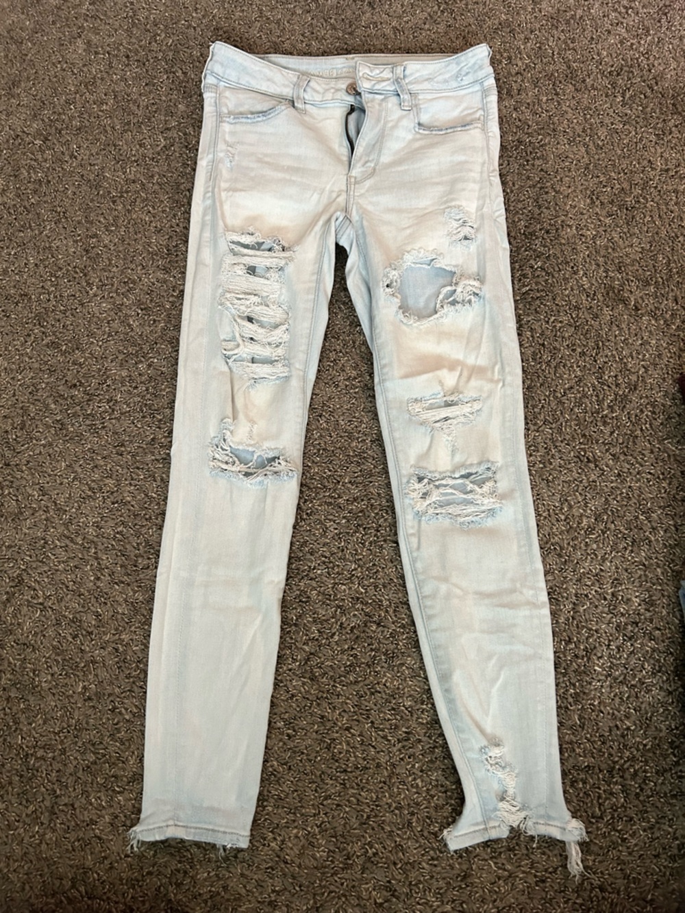 American Eagle Outfitters Light Wash Ripped Skinny Jeans